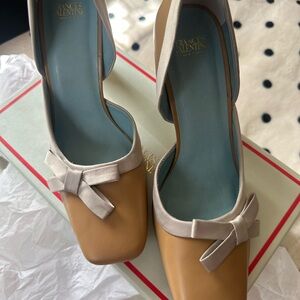Frances Valentine Sinclair Soft Calf Camel/Oyster size 8